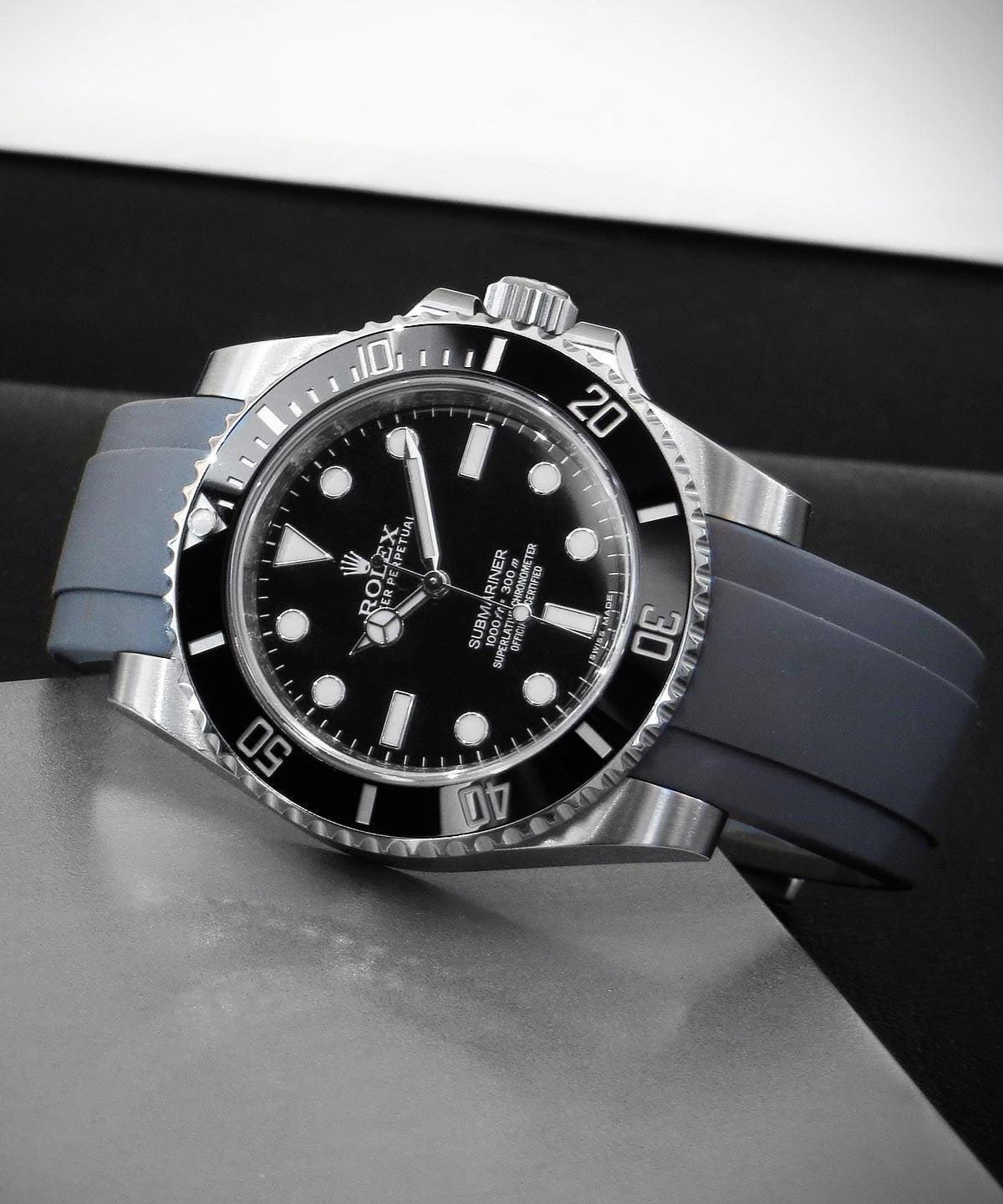 Rolex Automatic watch with Submariner Rubber Strap